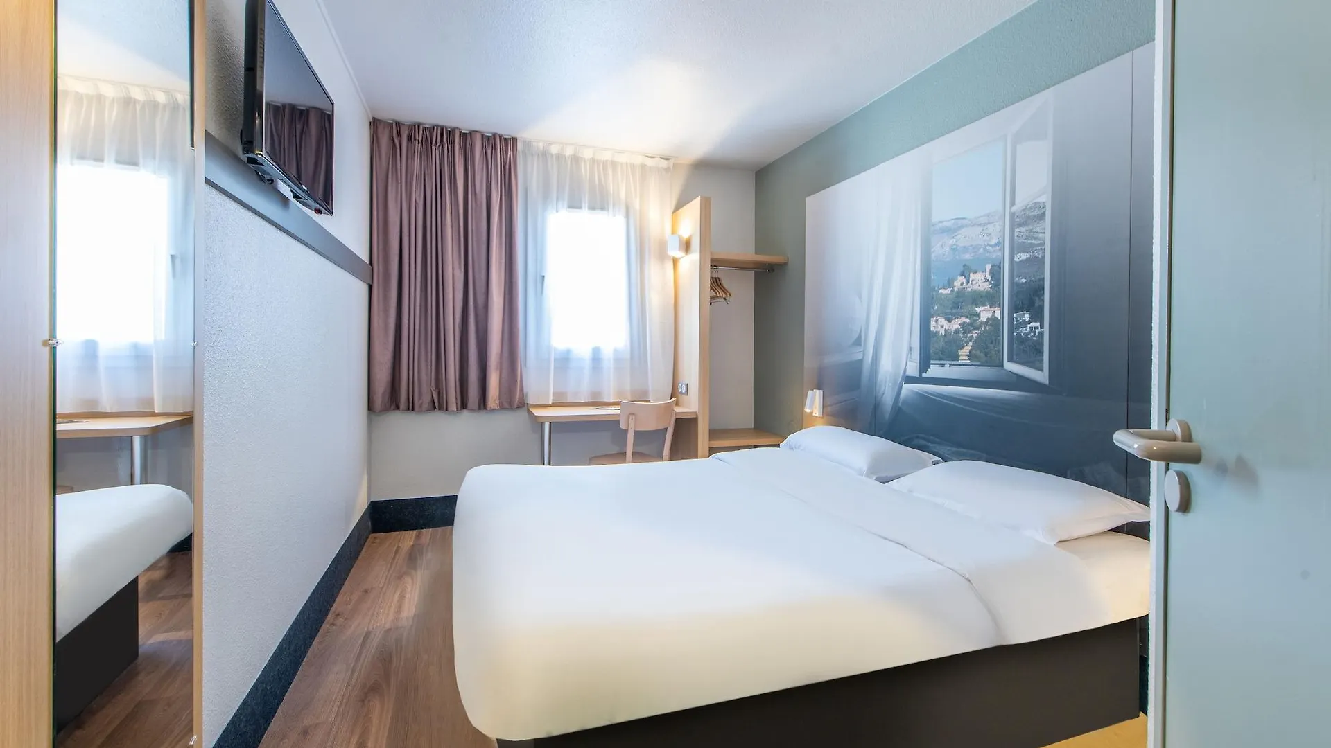 **  B&B Hotel Antibes Sophia Le Relais Biot Francia