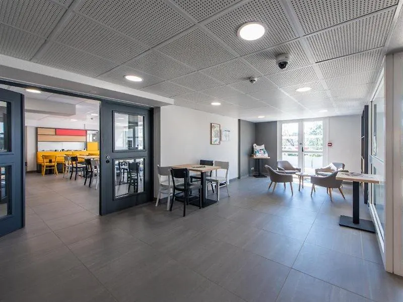 B&B HOTEL Antibes Sophia Le Relais Biot 2*,  France