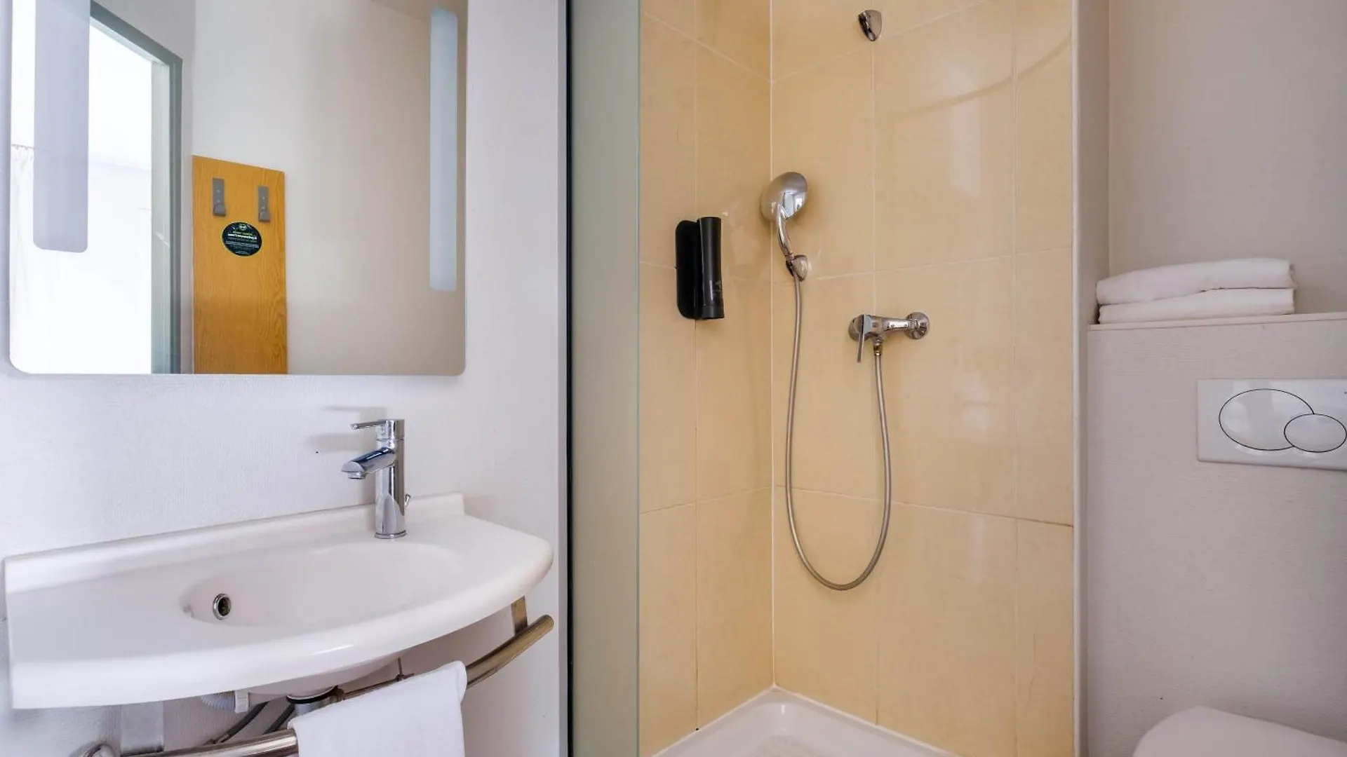 B&B HOTEL Antibes Sophia Le Relais Biot